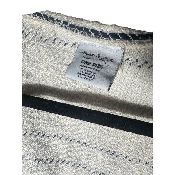 Anna & Ava Black and Cream Boxy Sweatshirt - Picture 3 of 3